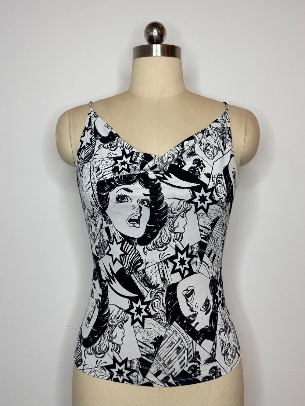 White comic print tank